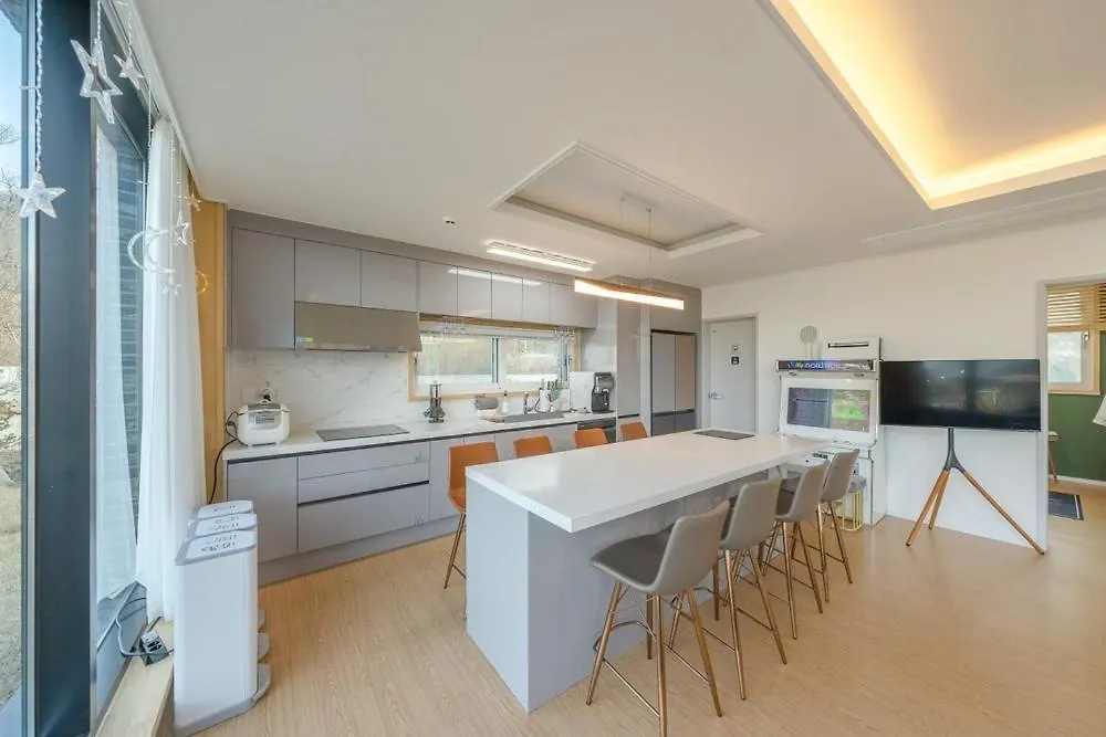 Ganghwa Cornerstone Pool Villa And Spa Pension Incheon