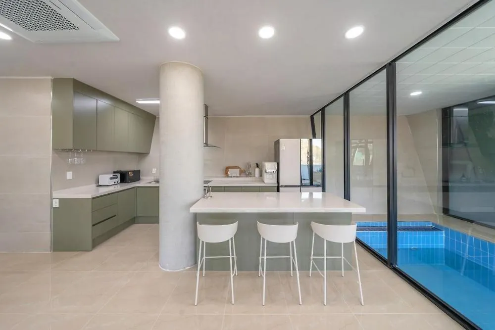 Ganghwa Cornerstone Pool Villa And Spa Pension Incheon Korsel