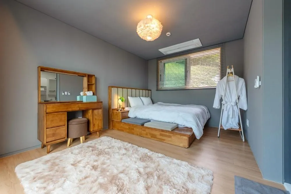 Ganghwa Cornerstone Pool Villa And Spa Pension Incheon